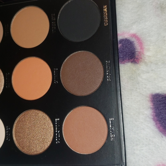 Kylie Jenner Palette - Picture 4 of 6